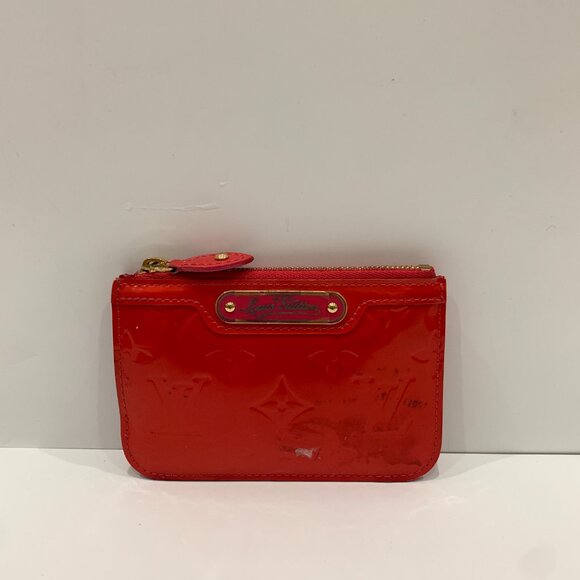 Louis Vuitton Red Vernis Key Cles Sku#84558 - Picture 1 of 12